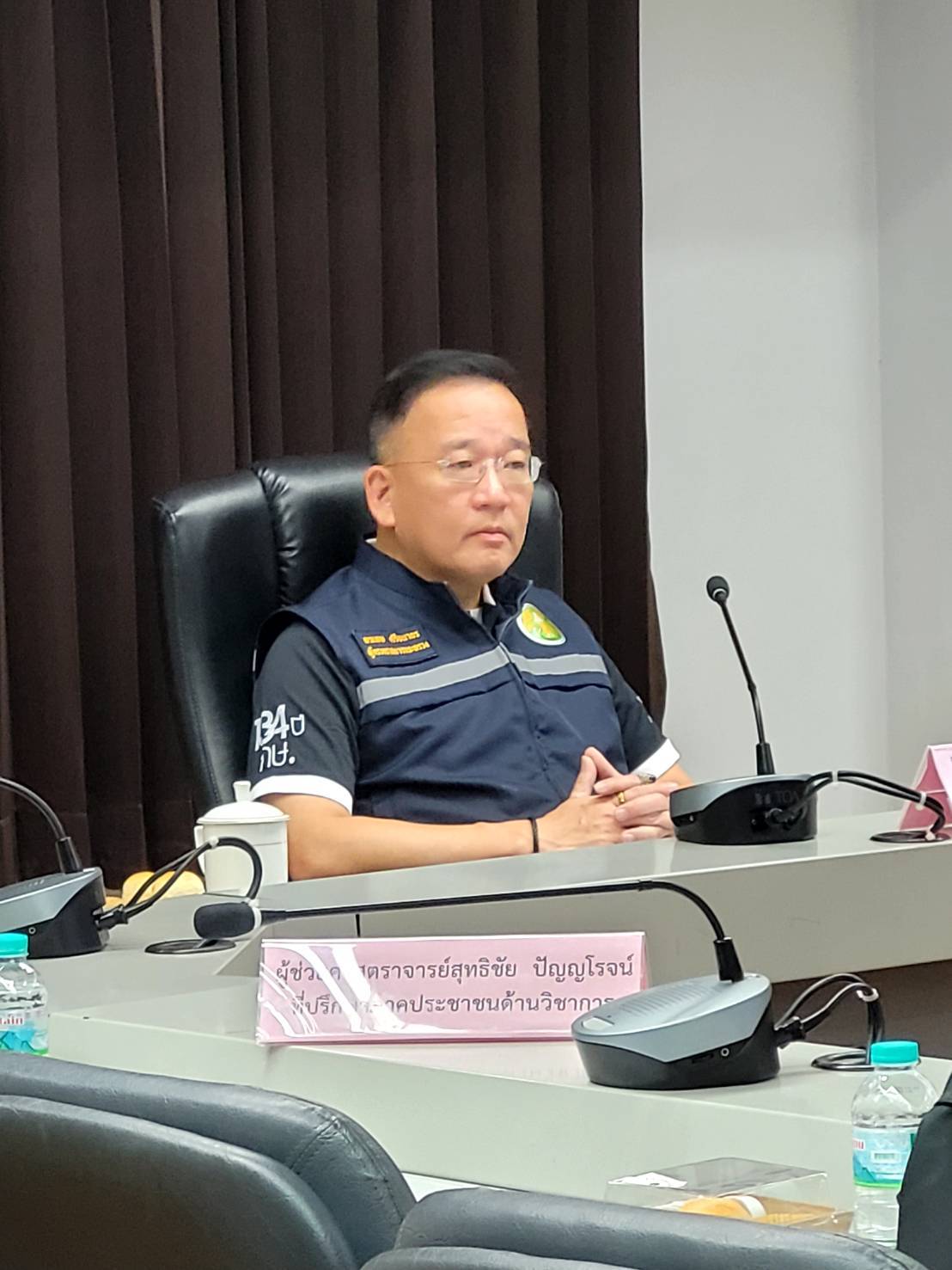 title - หัวหน้าผู้ตรวจราชการ ส.ป.ก. เข้าร่วมประชุมตรวจติดตามความก้าวหน้าผลการดำเนินงานตามแผนการตรวจราชการของผู้ตรวจราชการกระทรวงเกษตรและสหกรณ์ ประจำปีงบประมาณ พ.ศ. 2569 รอบที่ 2 จังหวัดพะเยา
